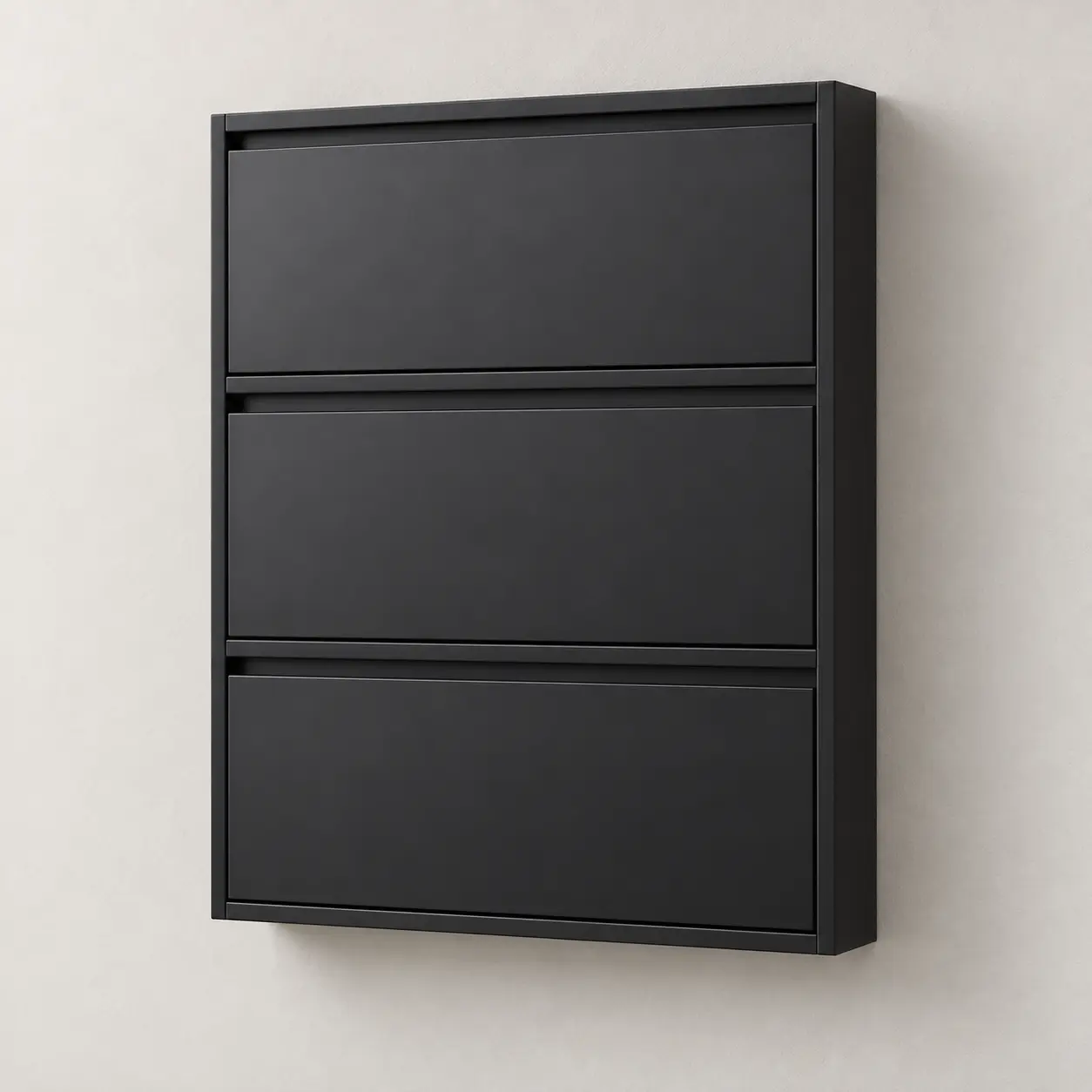Sapateira preta com portas fechadas